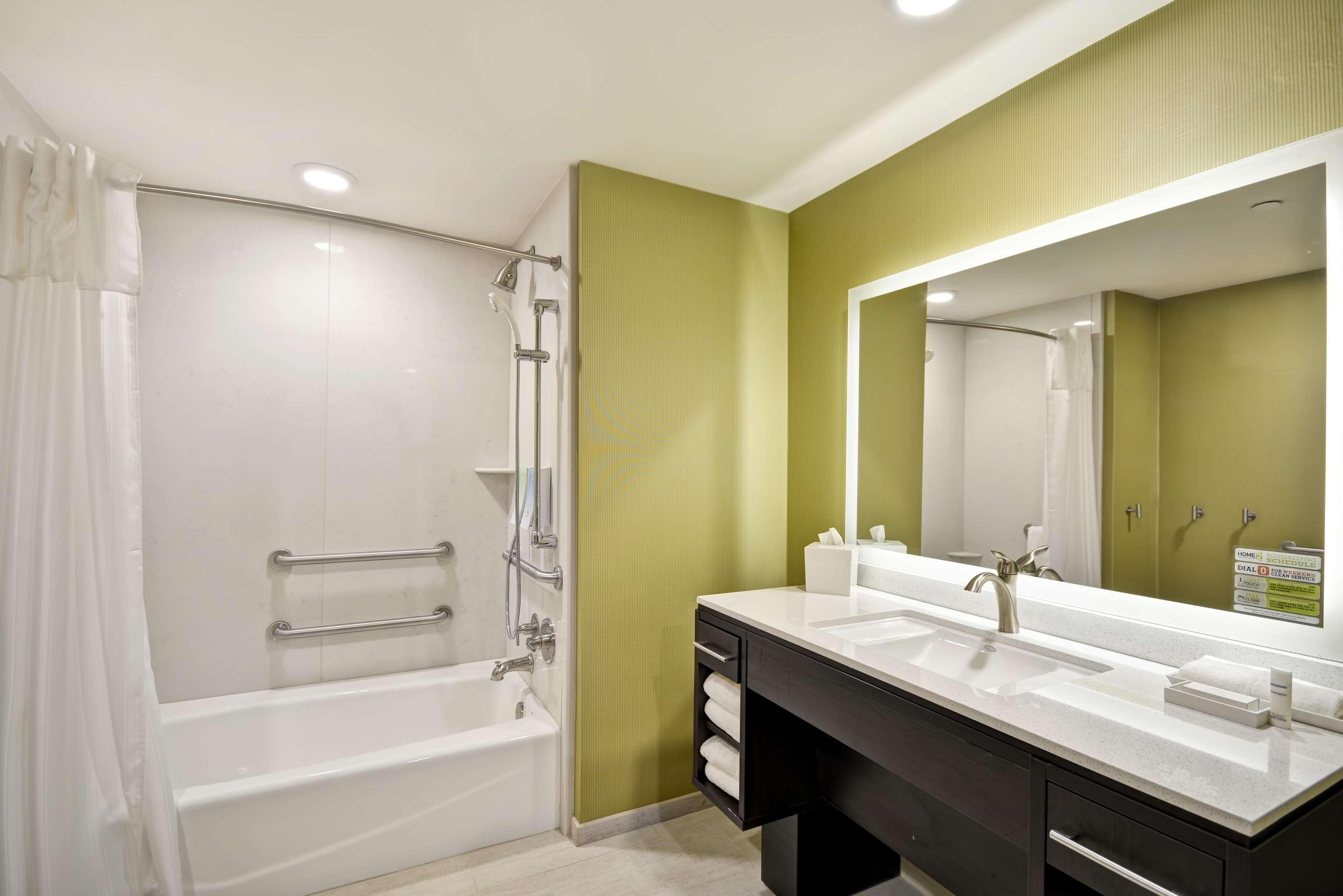 โฮม2สวีท บาย ฮิลตัน แฮนฟอร์ด เลมัวร์ Hotel ภายนอก รูปภาพ